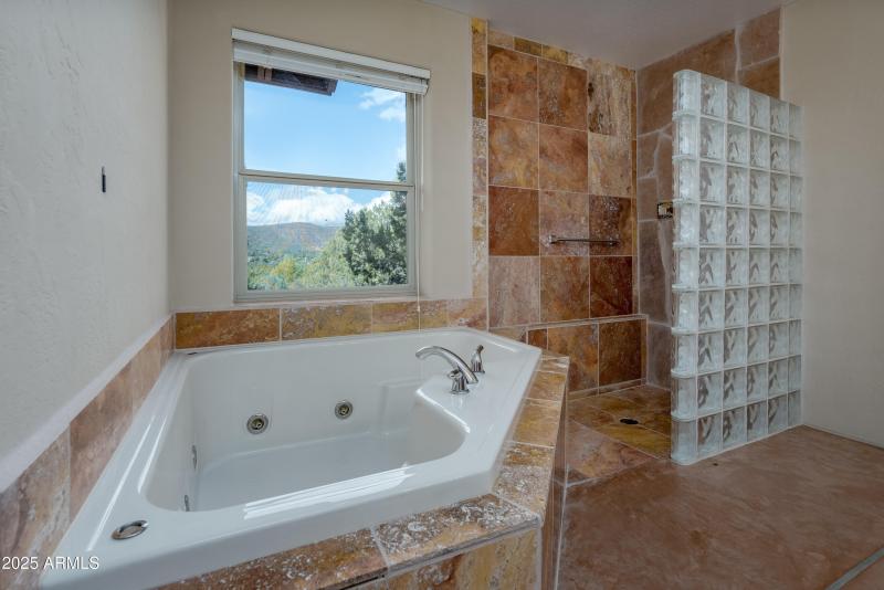 60 Tonto Rim Dr W. Sedona AZ-32