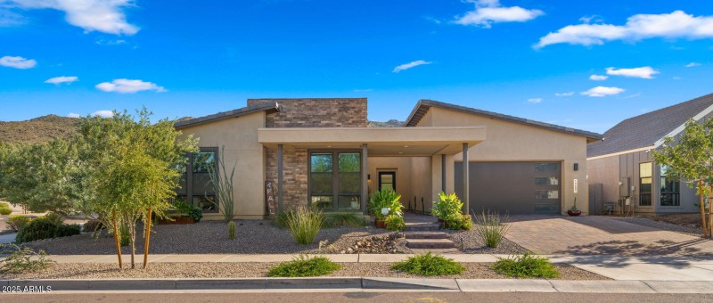 2-web-or-mls-Front yard2