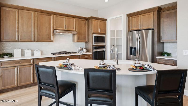 RRAZ-555Kitchen1