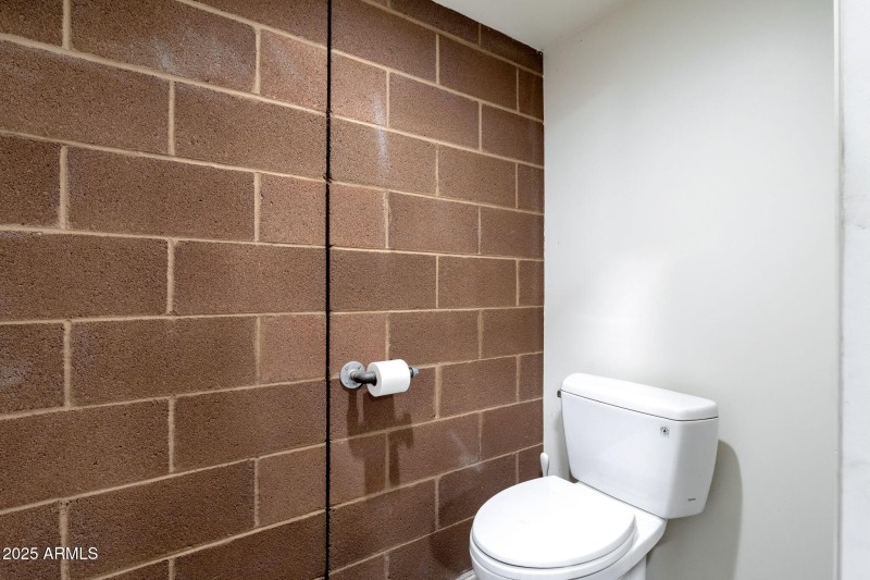 59-web-or-mls-18132-e-bellerive-dr