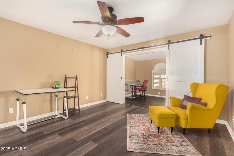 Lawndale Primary Room