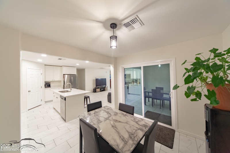 Kitchen/Dining Room