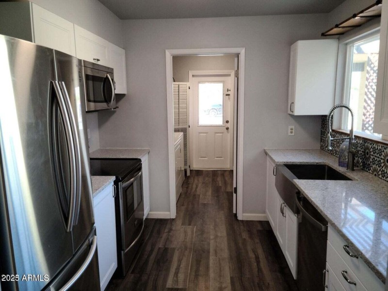 Kitchen 2