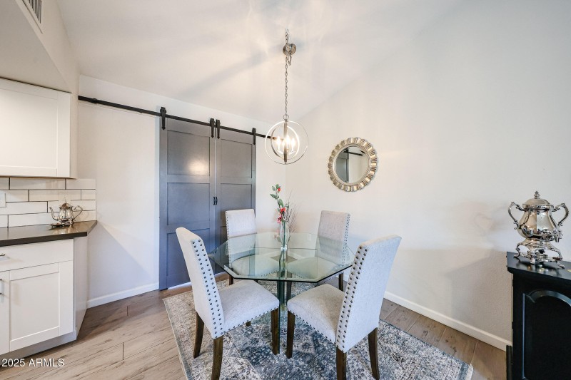 Cozy dining