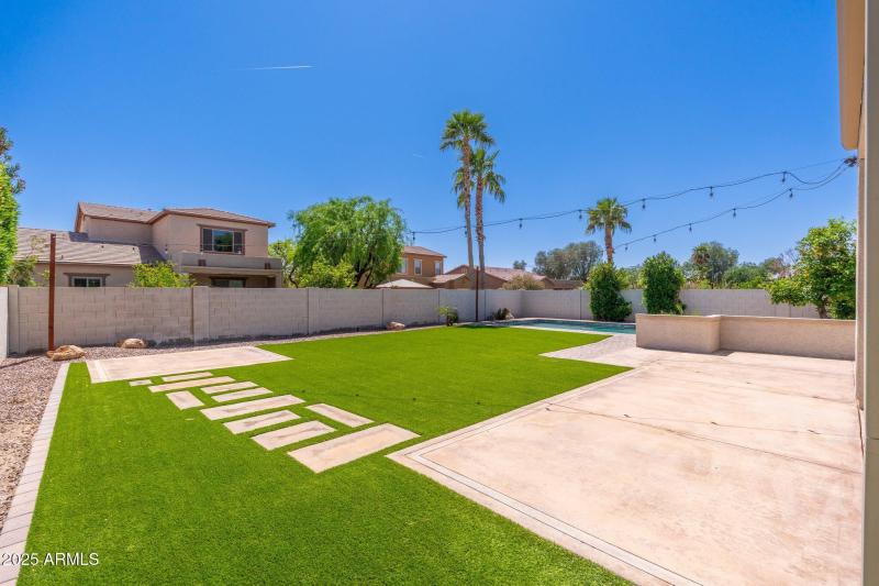 15659 W Meadowbrook Ave - 41