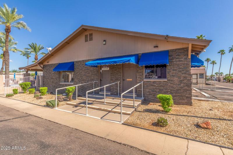 29 Cave Creek