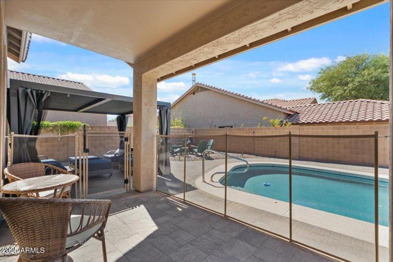 42-Back patio