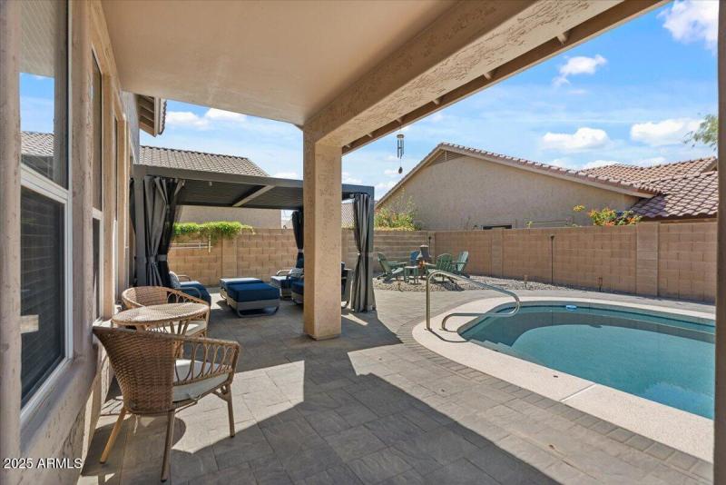 43-Back patio