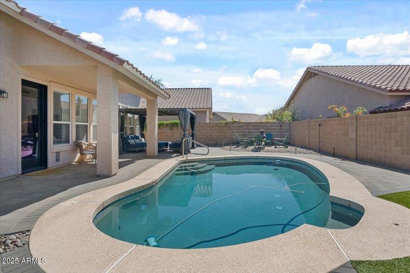 53-Pool