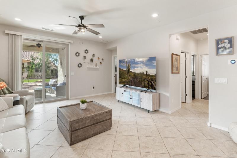 27283 W Ross Ave-23