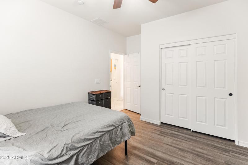 27283 W Ross Ave-15