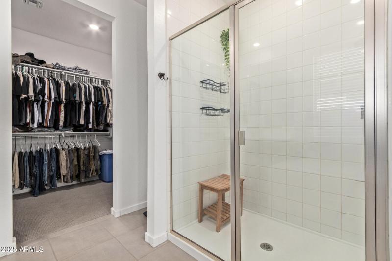 Walk-in Closet