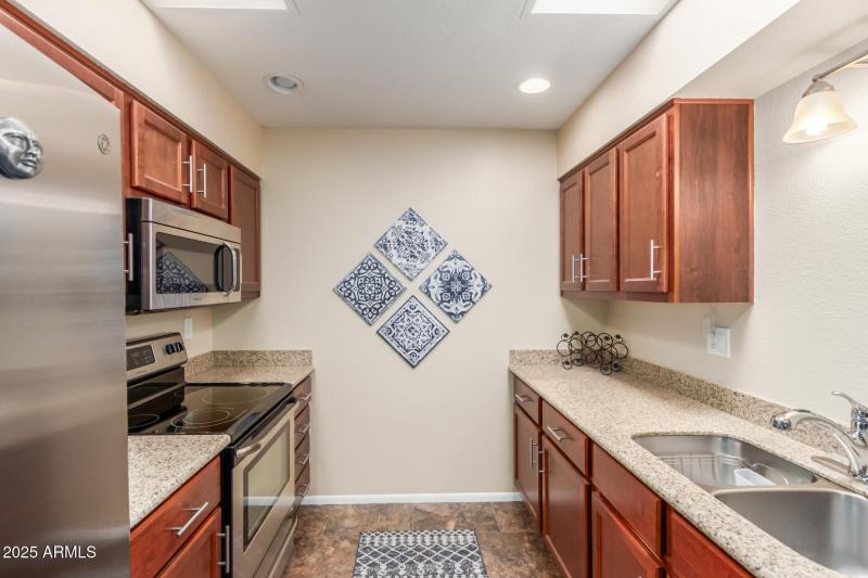 11 Del Webb