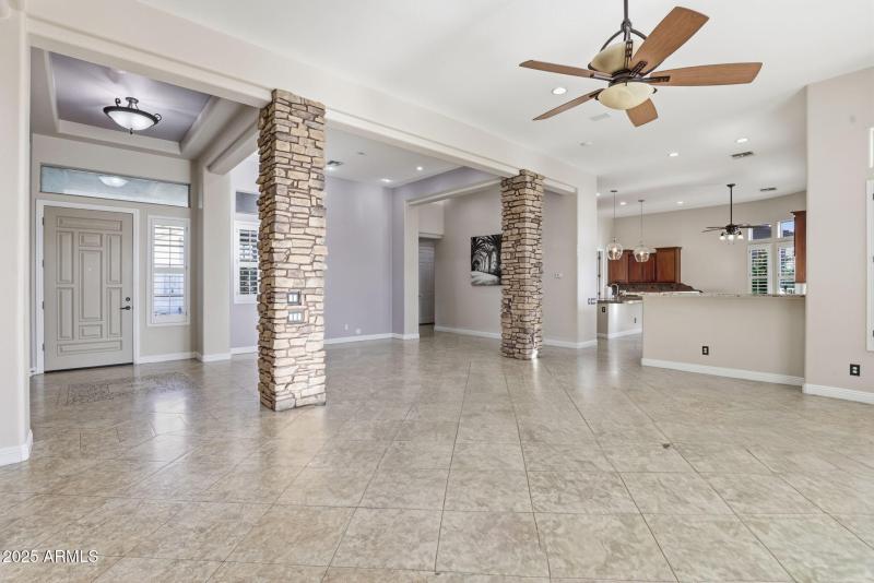 29-web-or-mls-25914 N 49th Ln Phoenix, A