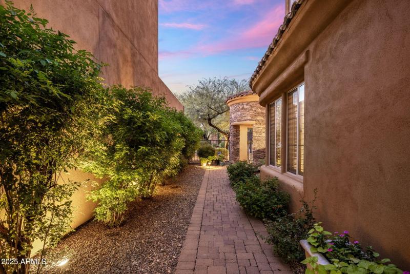 57-web-or-mls-D46A4586