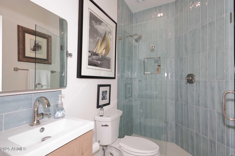 2nd Hall Bath