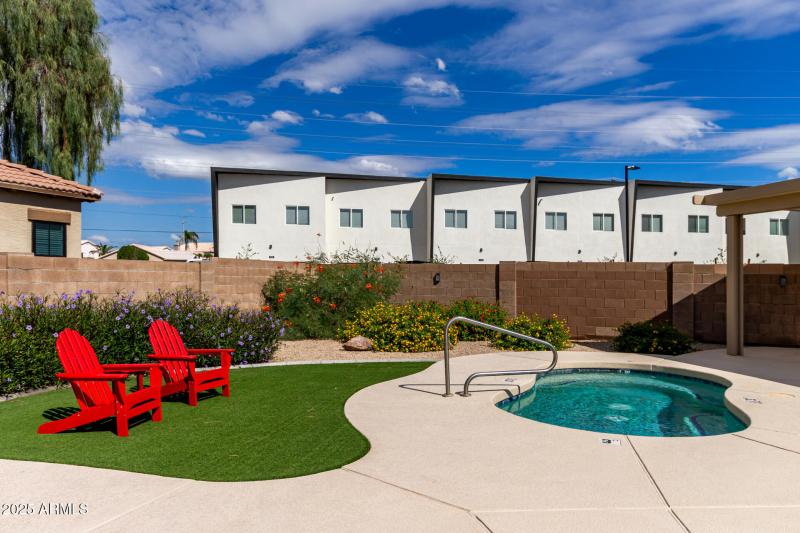 Less than a mile to dutch bros