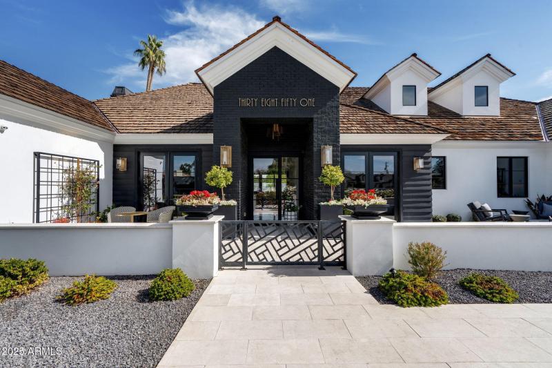 4-web-or-mls-3851-n-jokake-dr
