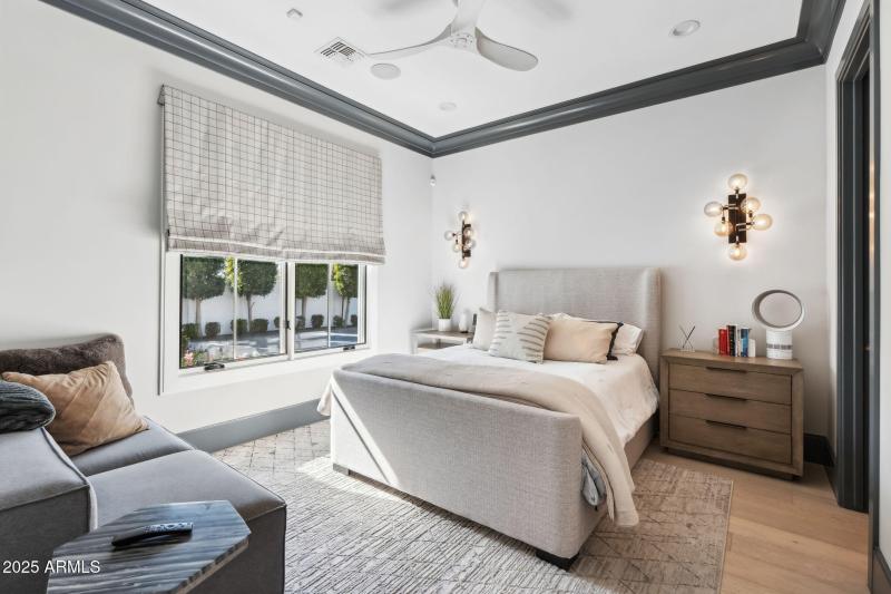 42-web-or-mls-3851-n-jokake-dr