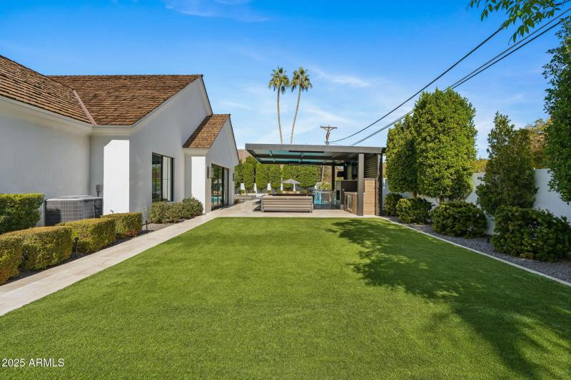 52-web-or-mls-3851-n-jokake-dr