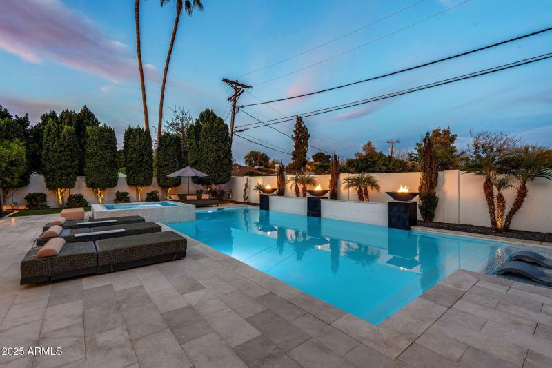 63-web-or-mls-3851-n-jokake-dr