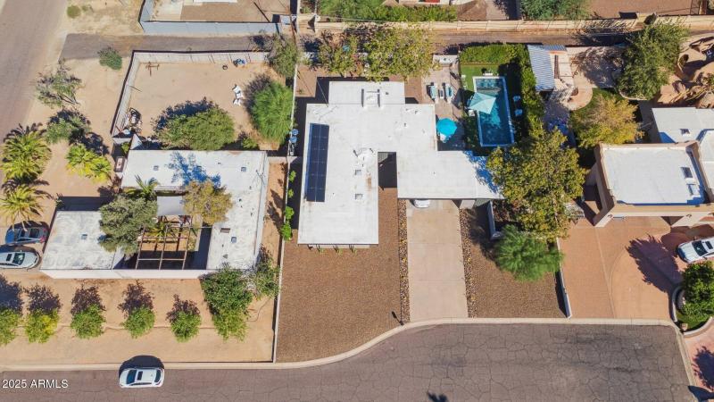 Large cul-de-sac lot