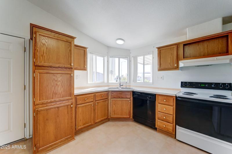 3702 N Michigan Avenue-8