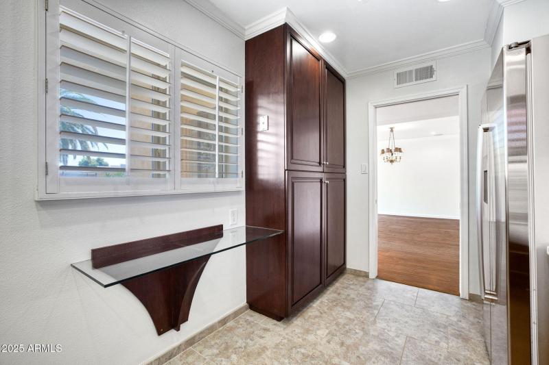 STORAGE CABINET
