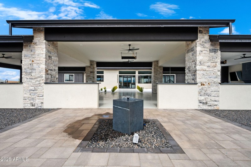 61-Ramada Back Water Feature