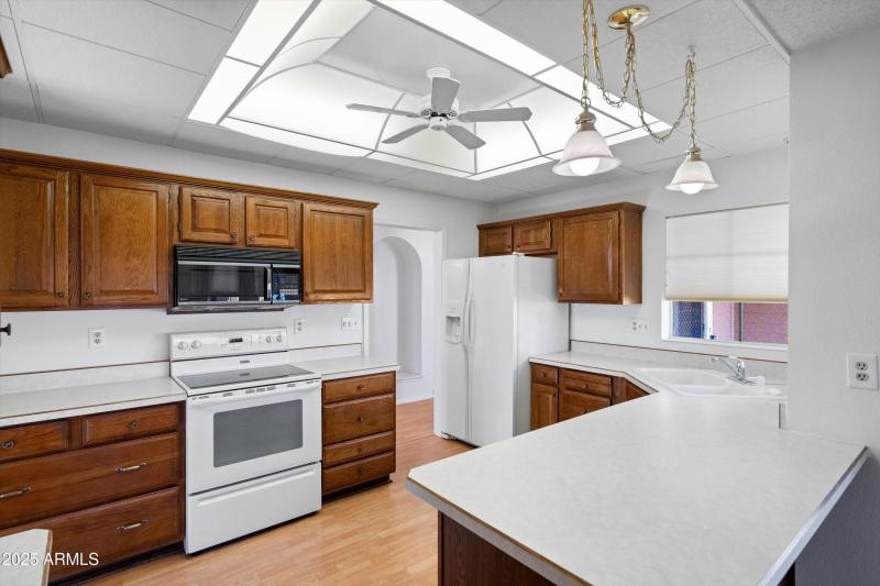 18-Kitchen