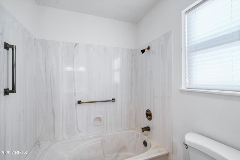 29-Primary Bath