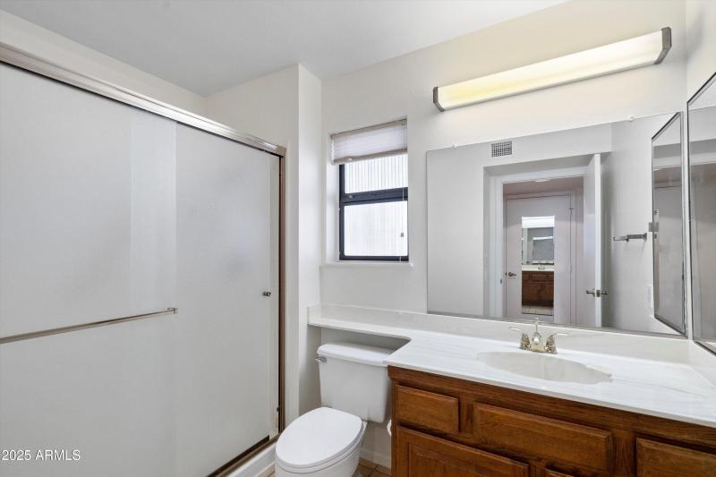 32-Bathroom 2