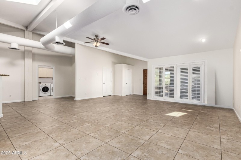 FE18D758-A3EA-4491-8B01-087E86C03A13_1_2