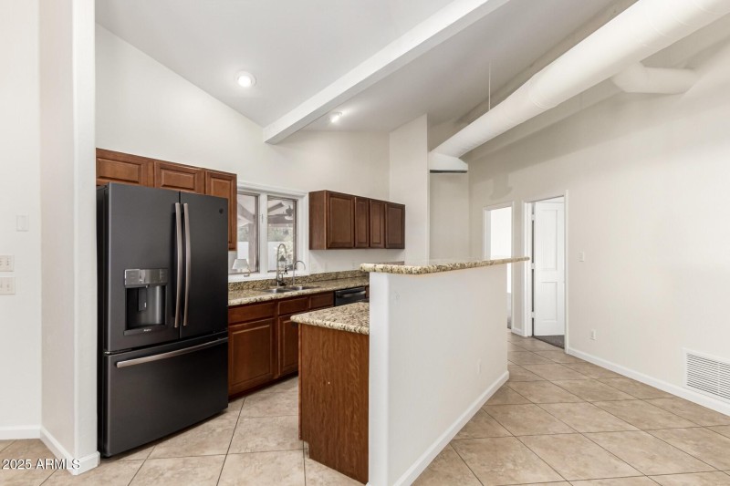 65510EBE-5B5A-40D1-97E1-0C6F0BED3429_1_2