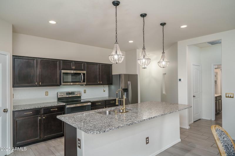 5) KITCHEN
