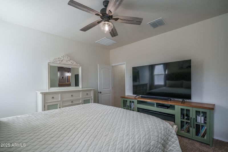 12) PRIMARY SUITE