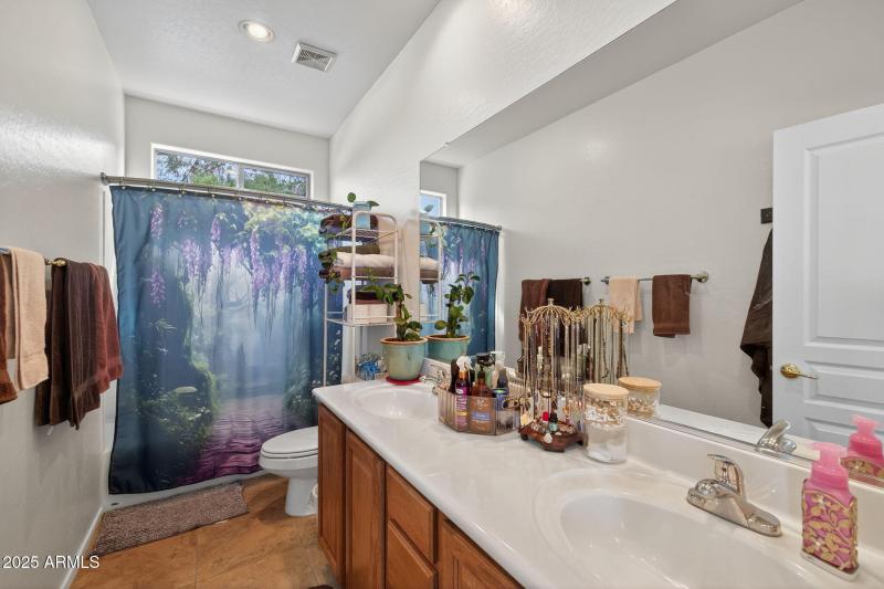 Upstairs Full Bath