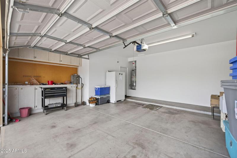 2-Car Garage