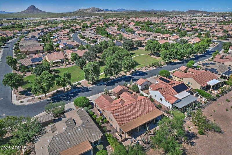 3573 N Presidential Dr-large-004-022-Acr