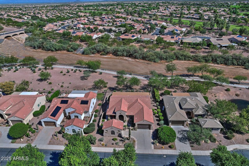 3573 N Presidential Dr-large-021-019-Bac