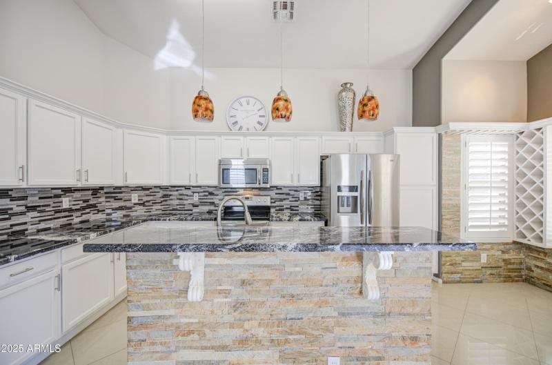 Kitchen 6