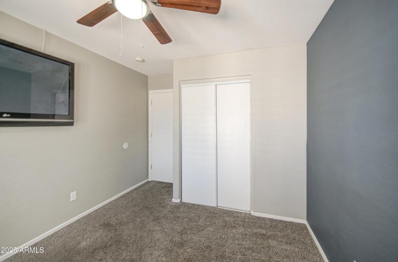 Bedroom 2-pic 2