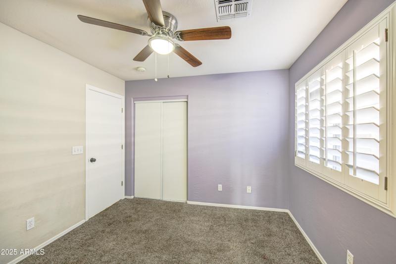 Bedroom 4-pic 2
