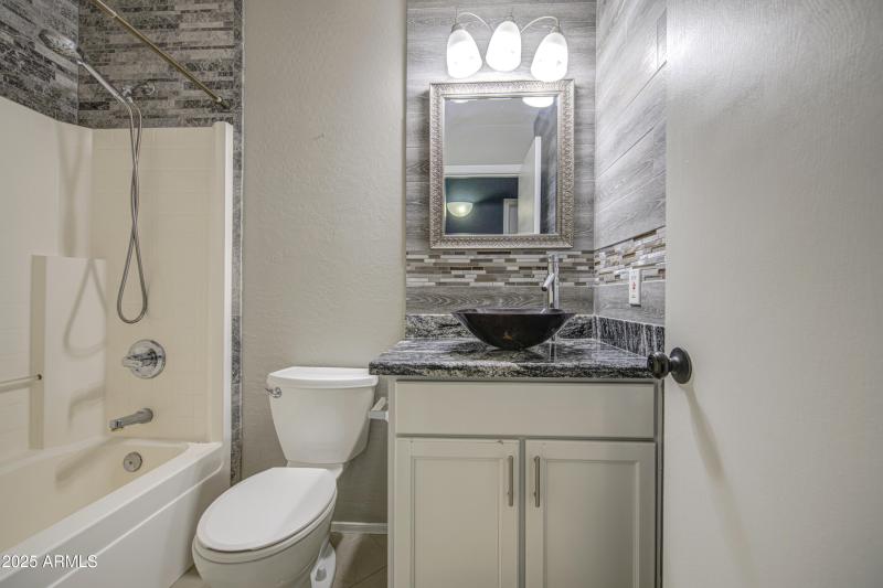 Bathroom 2-pic 1