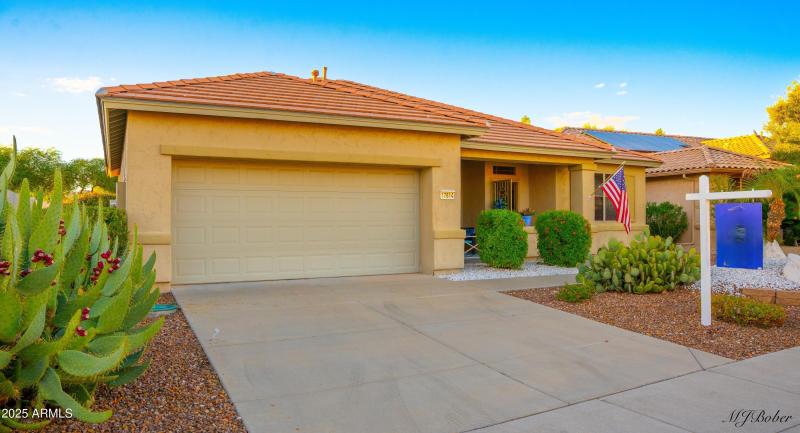 Dad's House With Staging-08