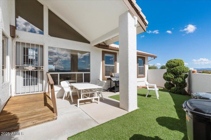 20-Backyard Covered Patio