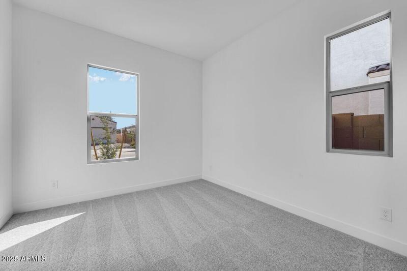 4050 E BRITTLEBUSH Lane - Ready Now!