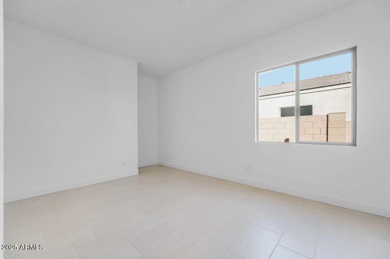 4050 E BRITTLEBUSH Lane - Ready Now!