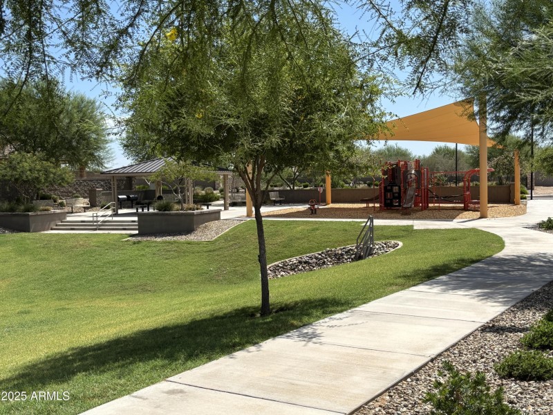 Neighborhood Park2