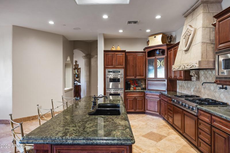 9290 E Thompson Peak Pkwy #409-6-2
